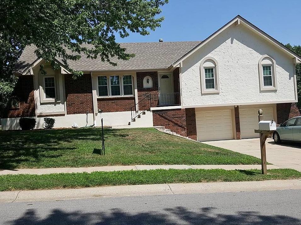 1st image of 2509 S Cedar Crest Ave