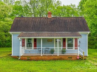 46 6th St, York, SC 29745