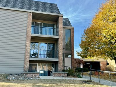 6328 Barrie Rd APT 2A, Edina, MN, 55435