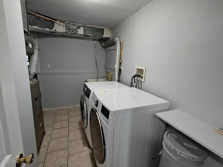 8 Mitchell Ave — Photo 2