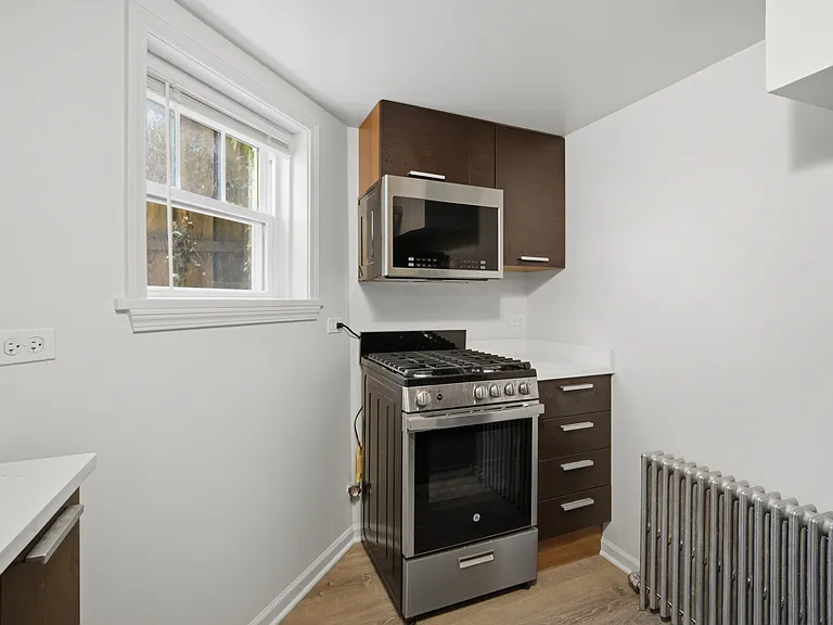 6321 N Hermitage Ave #G — Photo 7