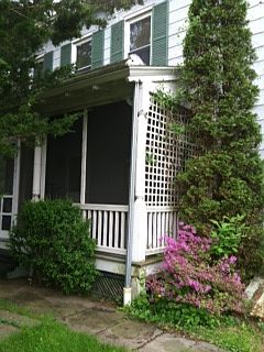 2nd image of 965-967 Columbia St