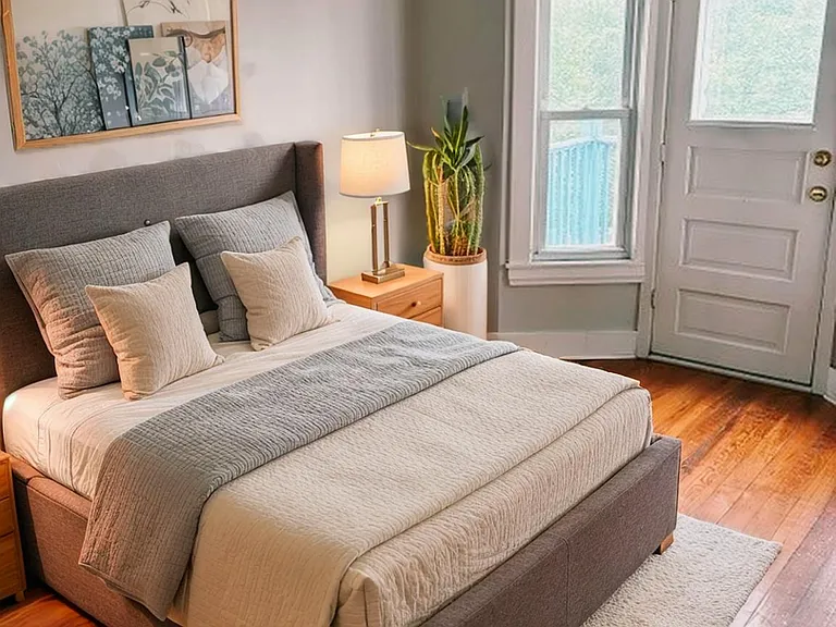 21 Fairbanks St NE — Photo 6
