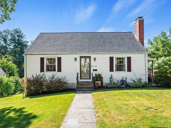 14 Whitten St, Worcester, MA 01605