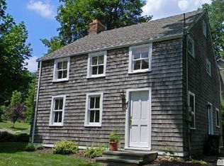 41 Oyster Bay Rd, Locust Valley, NY 11560