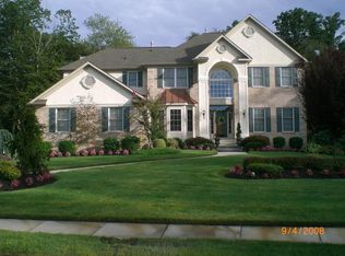 31 Lake Shore Dr, Glassboro, NJ 08028