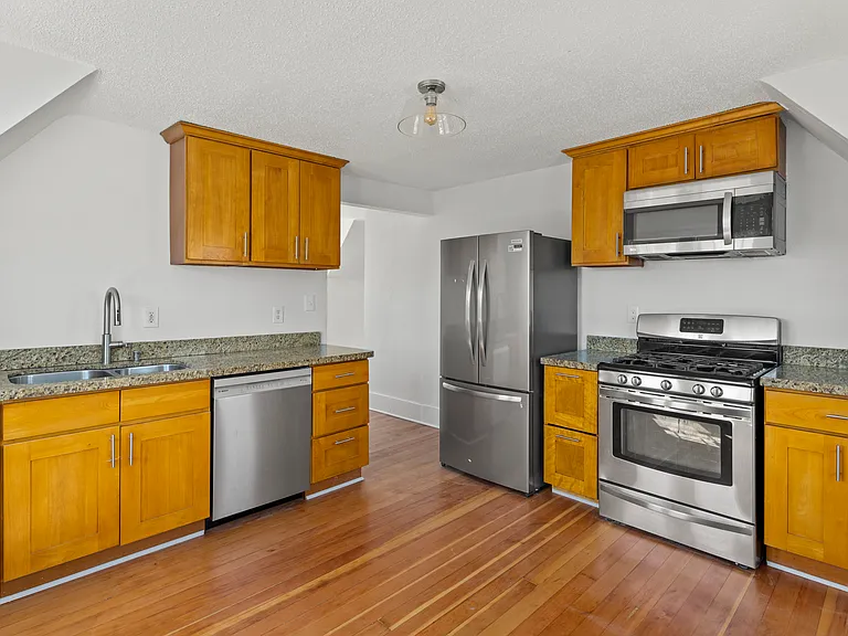 1315 NW 85th St #1 — Photo 11