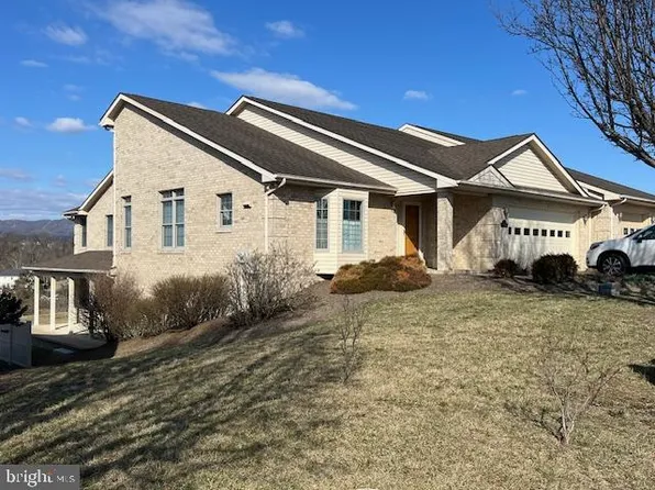 71 Ruth Ct, Strasburg, VA 22657