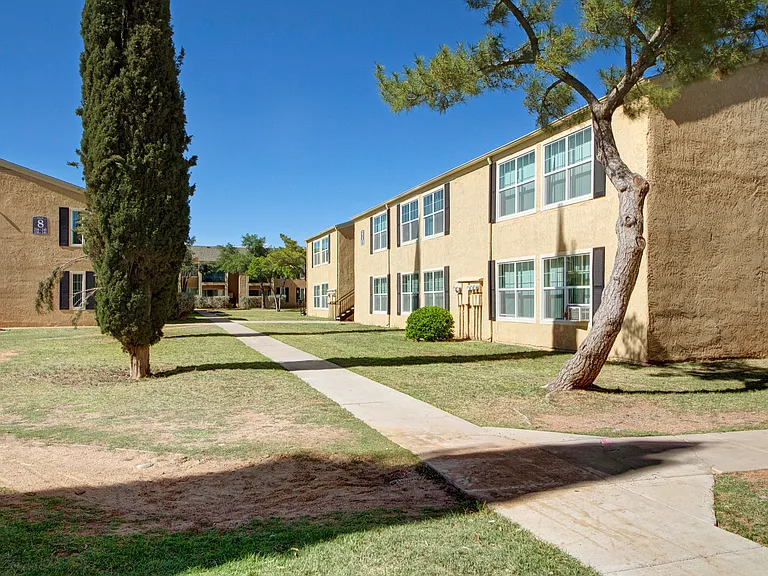 Avalon Springs — Photo 17