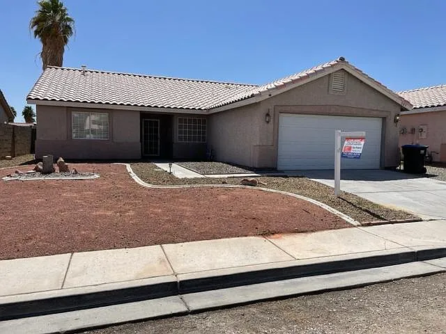 203 Breezy Shore Ave — Photo 1