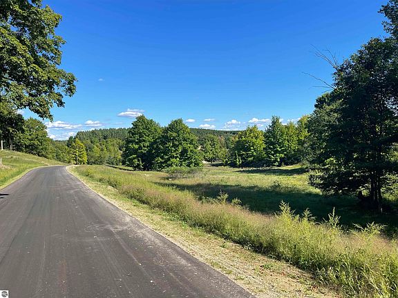 4th image of 6325 Mountain Sky Rd #68