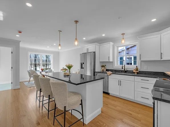 63 North St #C, Worcester, MA 01605