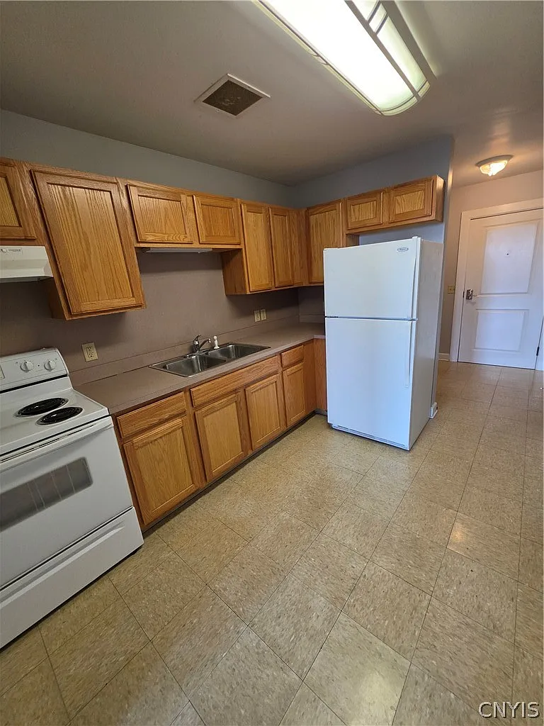 1 bed, 1.0 bath, 50160 sqft, $850 — Photo 3