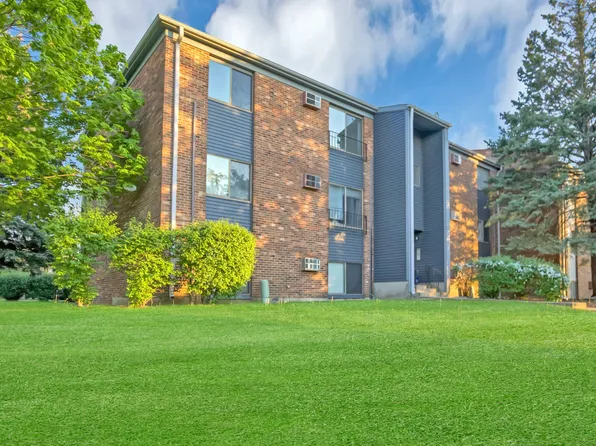 256 Canterbury Ln APT 5, Bolingbrook, IL 60440