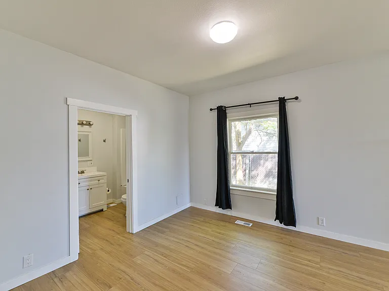 1214 W Providence Ave — Photo 9