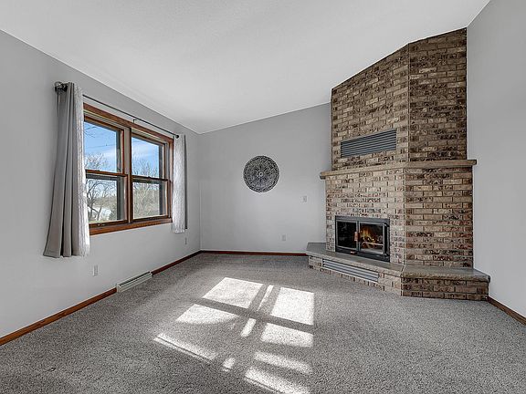 3rd image of 32878 Spunk Tree Cir