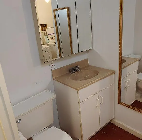 Full bathroom on ground floor