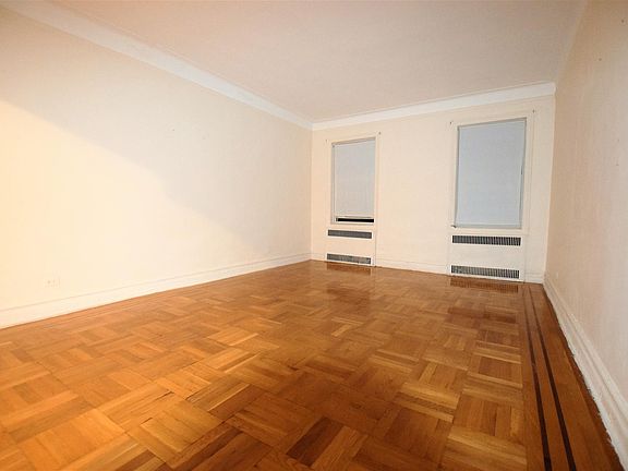 4th image of 2709 Ocean Ave APT F2