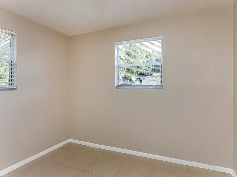 2323 NW 12th Ct — Photo 13
