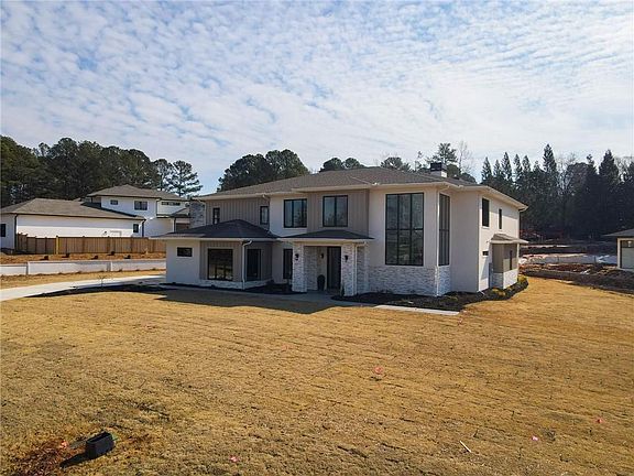 2nd image of 4805 Moore Rd