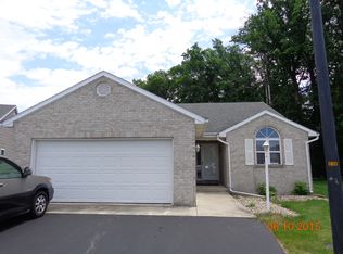 1213 Countryside Dr #U-C-7, Findlay, OH 45840