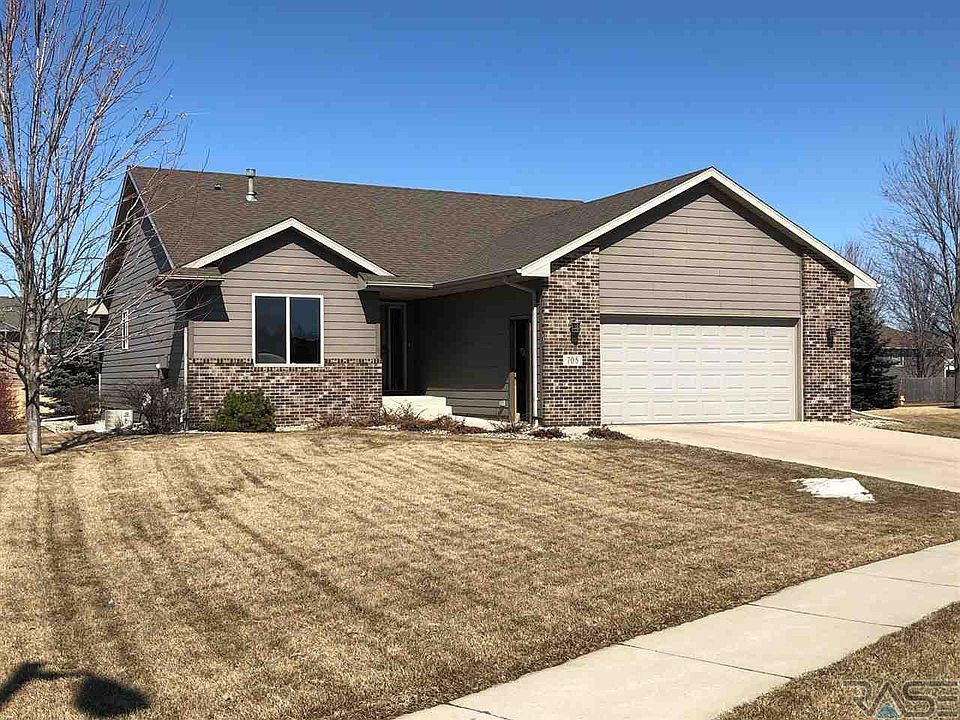 1st image of 708 W Sterling Oak Cir