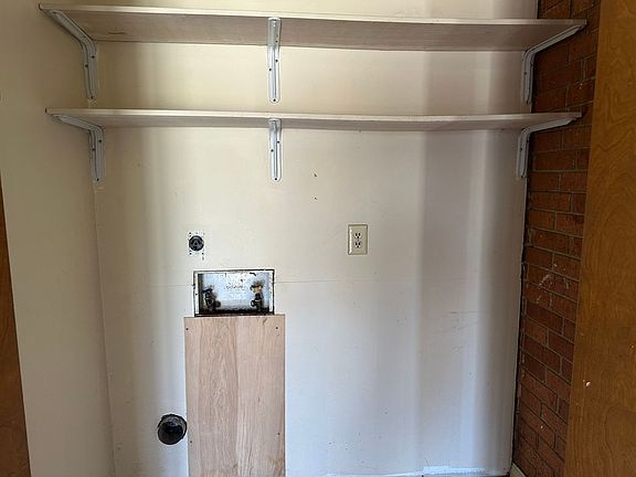 5th image of 400 N Inglewood Ave APT 16