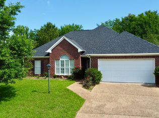 112 Pawnee Pl, Clinton, MS 39056