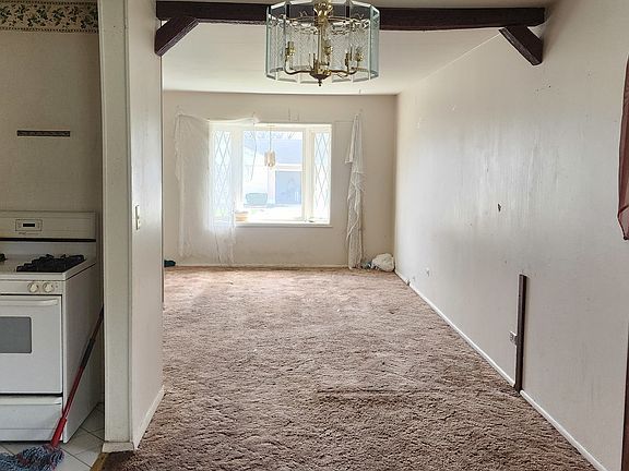 5th image of 424 Mark Ave