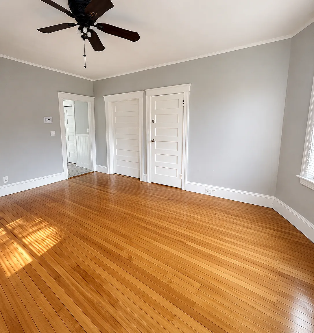 3 bed, 1193 sqft, $2,100 — Photo 1
