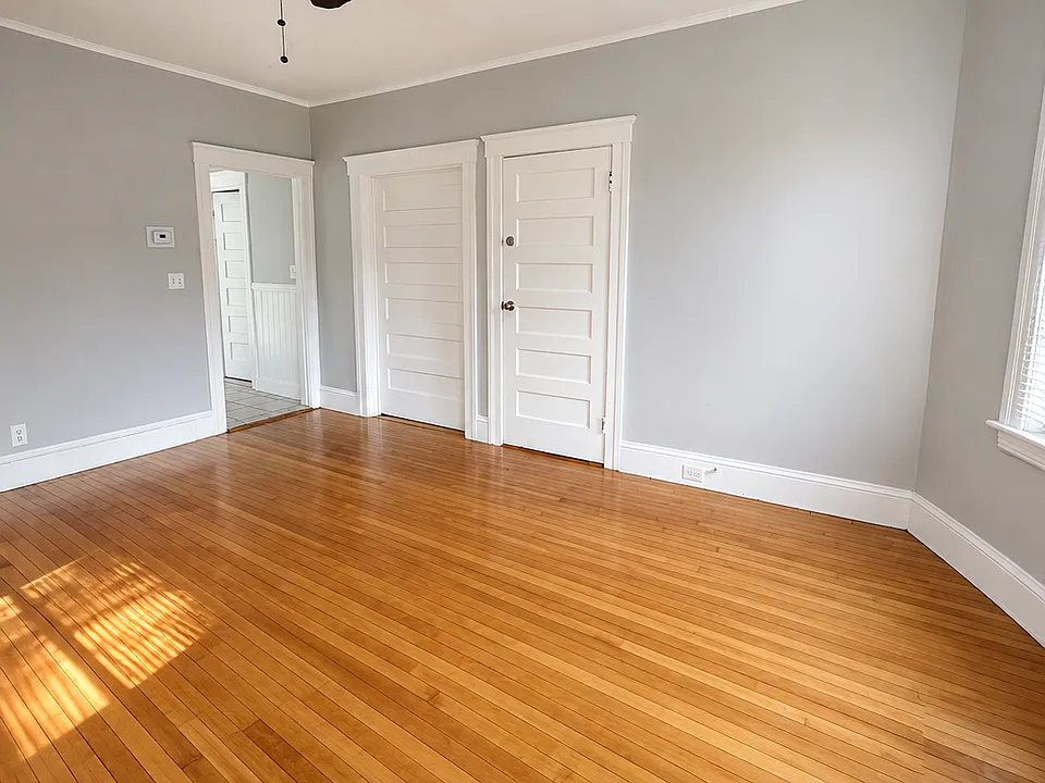 17 Upsala St #1