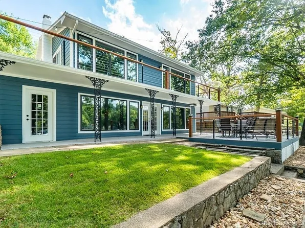 377 Sparkling Water Cir, Sunrise Beach, MO 65079