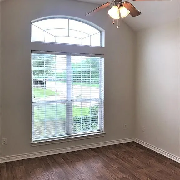 3754 Essen Loop — Photo 10
