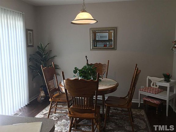 4th image of 517 Groveton Trl