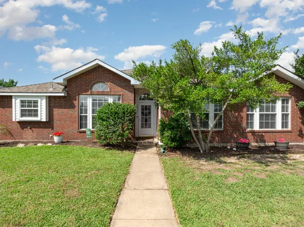 7037 Longo Dr, The Colony, TX 75056