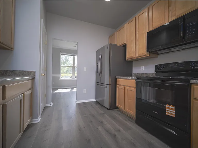 1030 Boxelder Ln — Photo 6