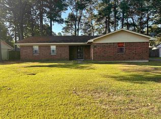 1406 Ridgway Rd, Pine Bluff, AR 71603