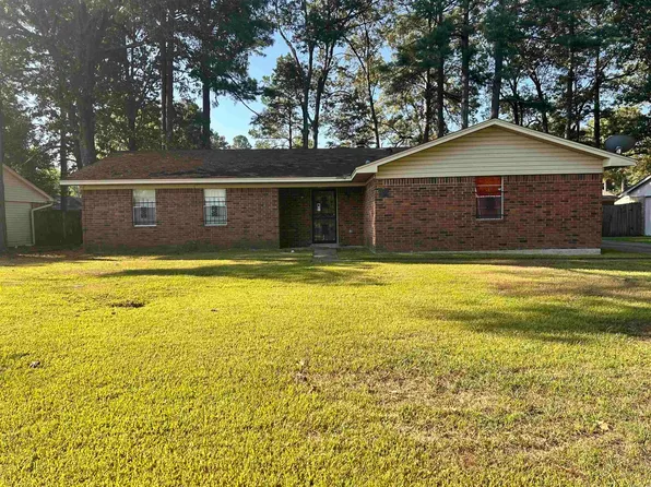 1406 Ridgway Rd, Pine Bluff, AR 71603