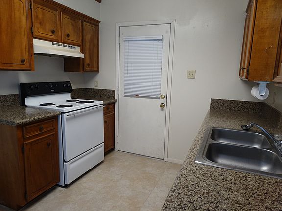 2nd image of 3210 Wildrye Dr