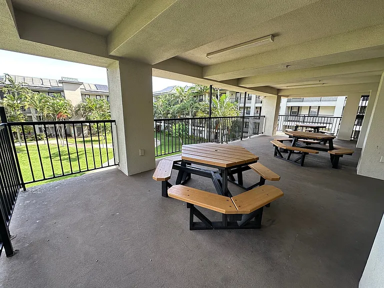 The Waterfront Apartments at Kahului — Photo 7