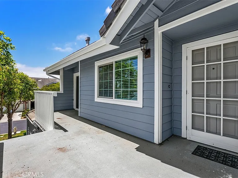 23 Pemberton Pl — Photo 3