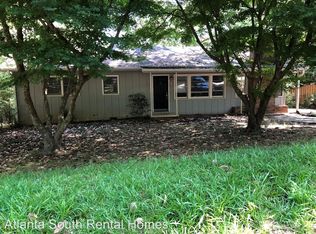 3 Willow Dr, Newnan, GA 30263