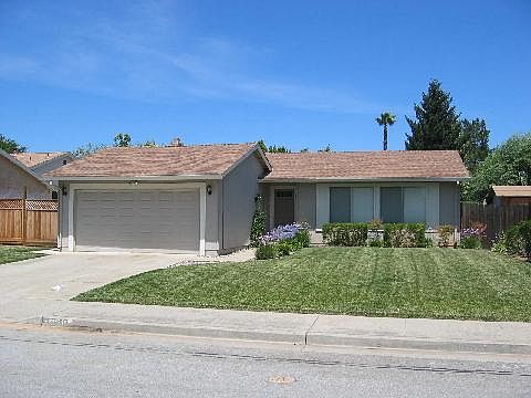 1st image of 17040 Aspen Way