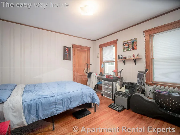 60 Powder House Blvd — Photo 6