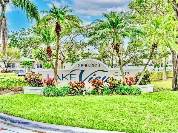 2880 N Oakland Forest Dr, Fort Lauderdale, FL