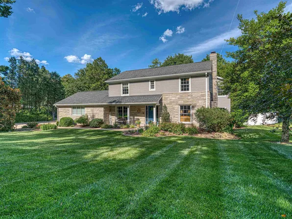 4019 Jennings Ln, Evansville, IN 47720