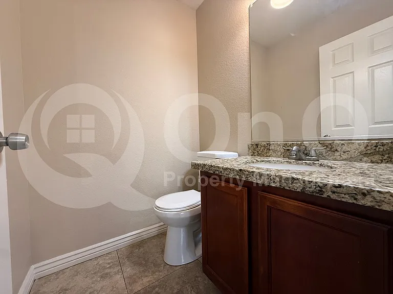 422 W Redwood Dr — Photo 25