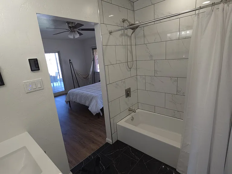 1412 Quincy St NE — Photo 17