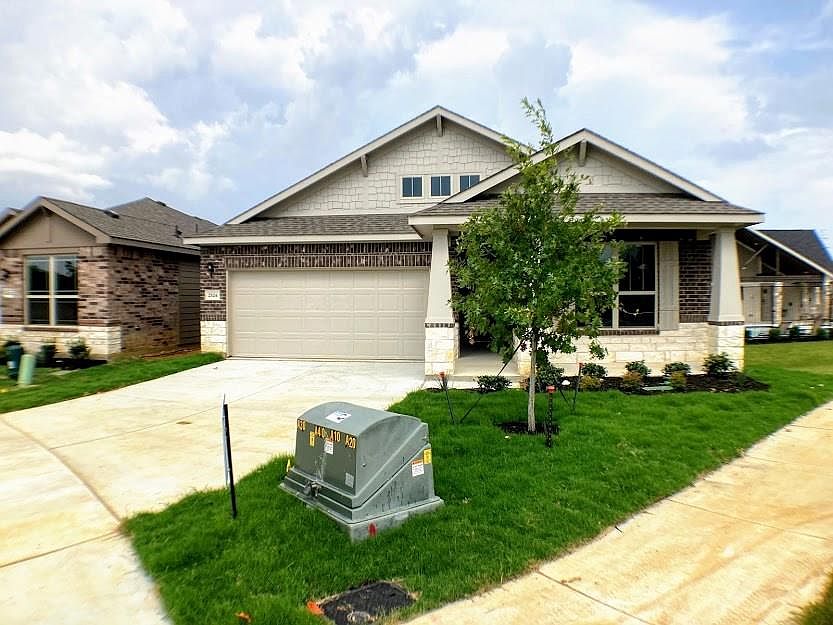 1st image of 2324 Courtney Ln