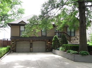 1404 SE Piccadilly St, Blue Springs, MO 64014